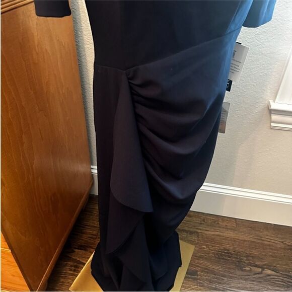 NWT XSCAPE Puff-Sleeve Gown - Picture 7 of 9